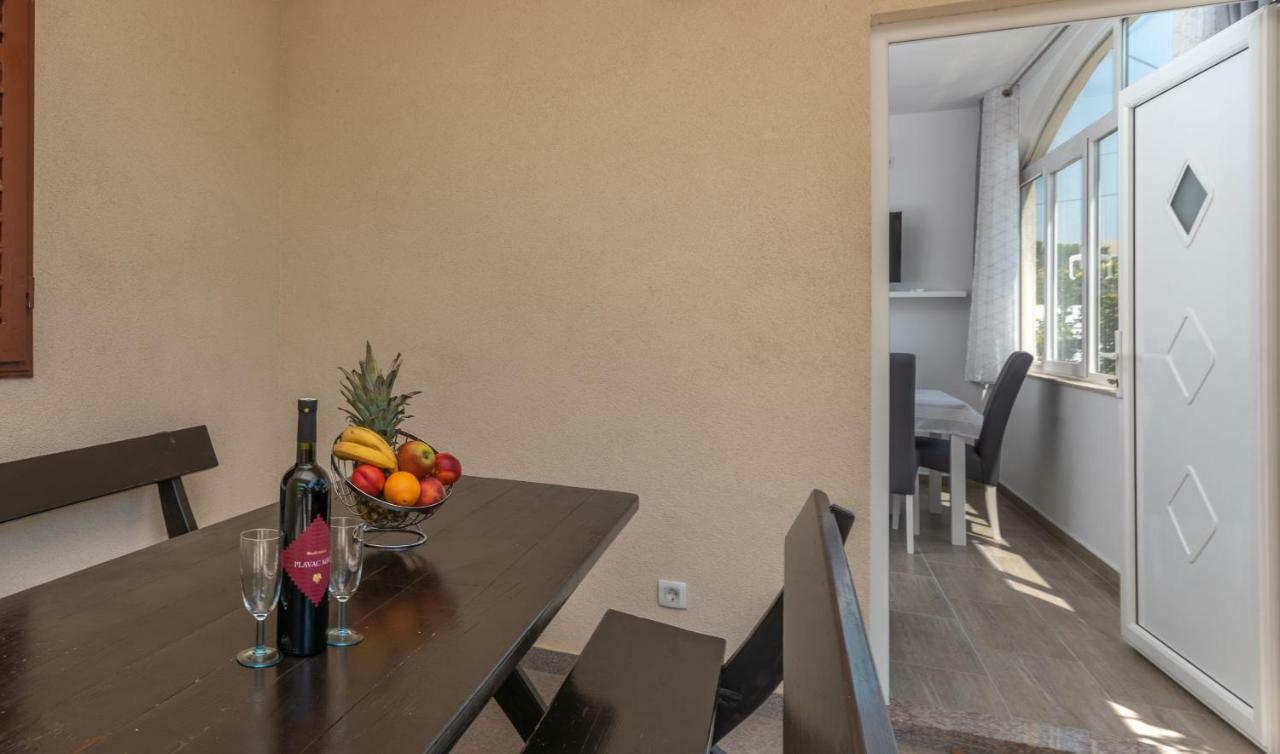 Apartman Niksi Трогір Екстер'єр фото