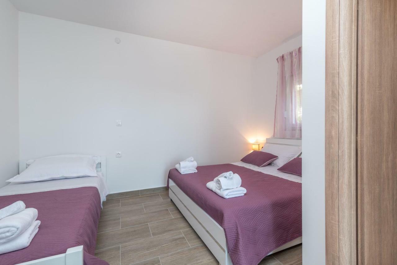Apartman Niksi Трогір Екстер'єр фото